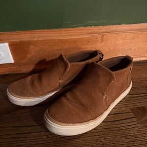 Toms bootie sneakers size 8